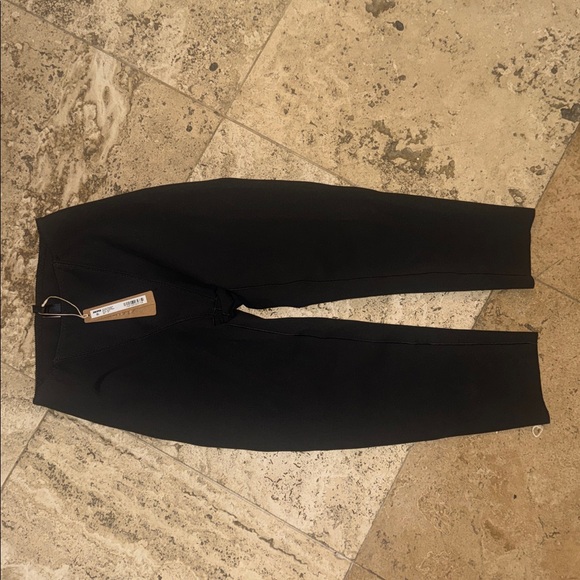 SKIMS cotton capri on  site for $118 NWT - Picture 5 of 6